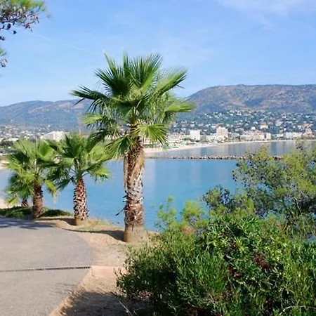 Bormes-les-mimosas, 2 Pieces, 4 Personnes - Fr-1-251-604 *